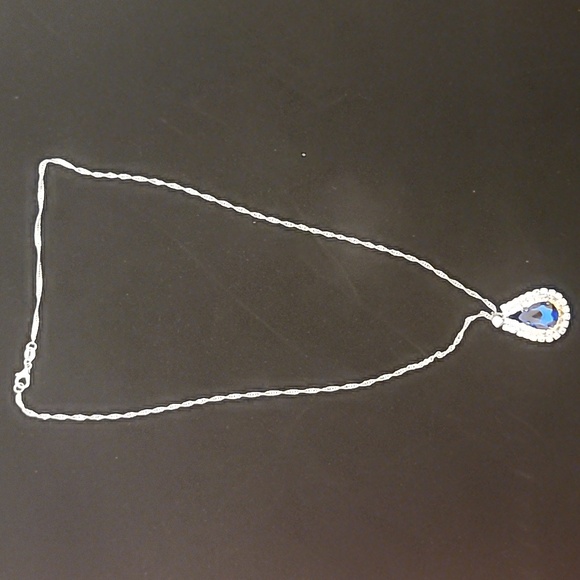 Elegant Silver Necklace with Blue Teardrop Pendant - Picture 1 of 6